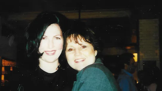 Leslie Thomas (izquierda) y su amiga Sher Lieberman. El 11 de septiembre de 2001, Leslie estaba trabajando en la Torre Norte del World Trade Center.